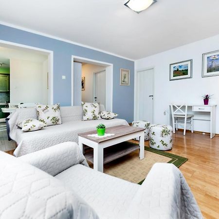 Apartman Oly Rovinj Exterior photo