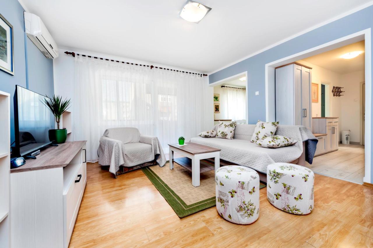 Apartman Oly Rovinj Exterior photo