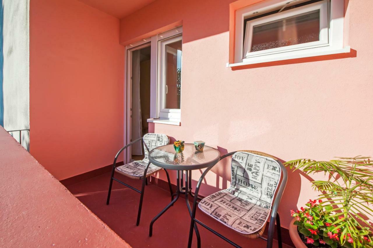 Apartman Oly Rovinj Exterior photo